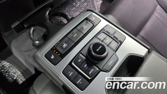 Genesis G80 3.3 GDI Luxury 2017 — фото 17