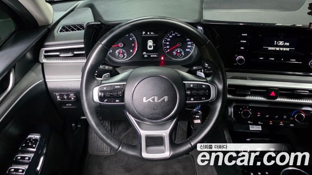 Kia K5 (III) 2.0 Trendy 2023 — фото 17