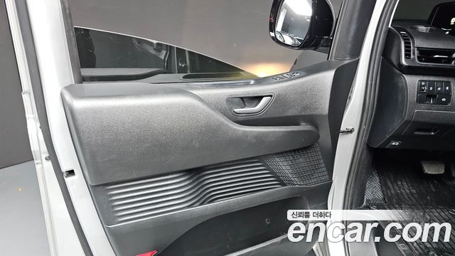 Hyundai Staria Cargo 3-Seater Modern 2022 — фото 24