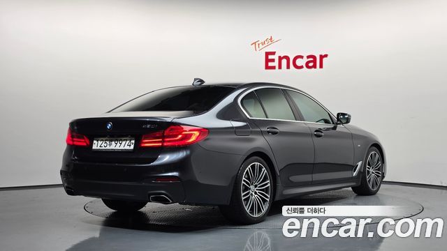 BMW 5 Series (G30) 530i xDrive M Sport Package Plus 2019 — фото 2