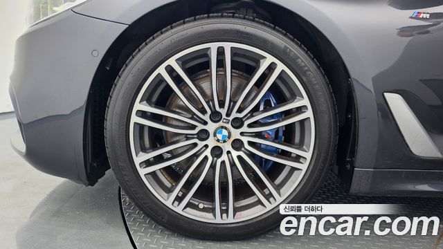 BMW 5 Series (G30) 530i xDrive M Sport Package Plus 2019 — фото 5
