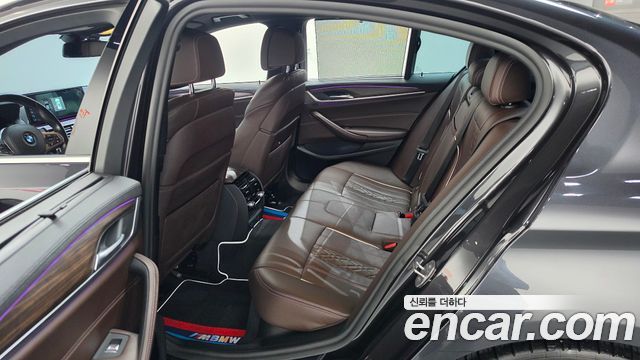 BMW 5 Series (G30) 530i xDrive M Sport Package Plus 2019 — фото 11
