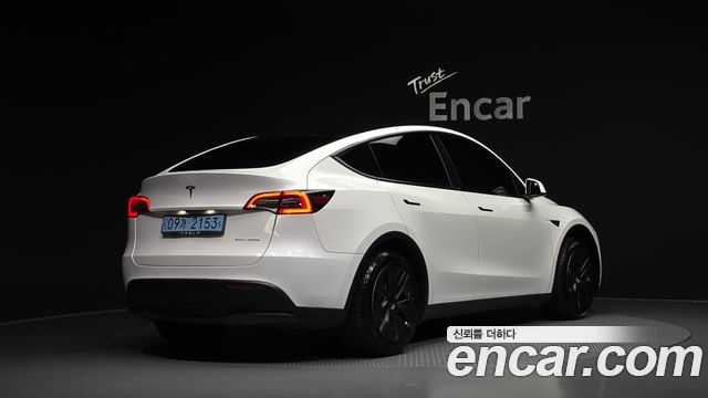 Tesla Model Y Long Range AWD 2021 — фото 2