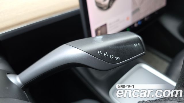 Tesla Model Y Long Range AWD 2021 — фото 9