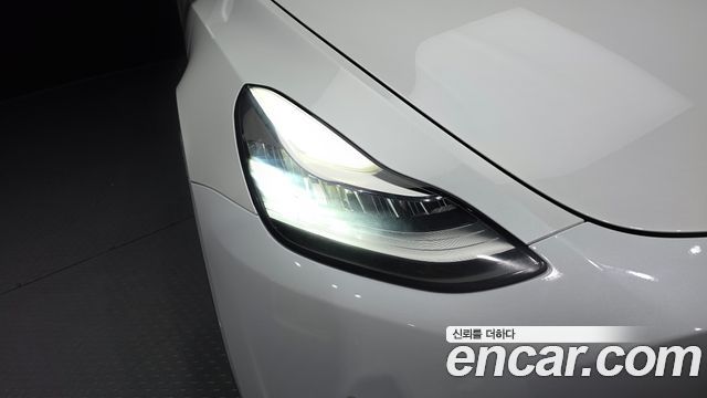 Tesla Model Y Long Range AWD 2021 — фото 22