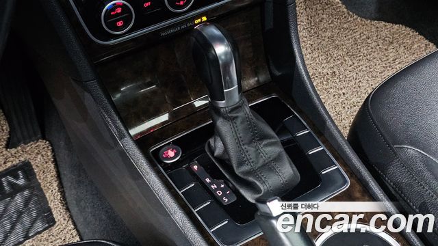 Volkswagen Passat 1.8 TSI B7 2015 — фото 9