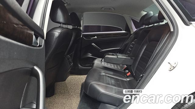 Volkswagen Passat 1.8 TSI B7 2015 — фото 16