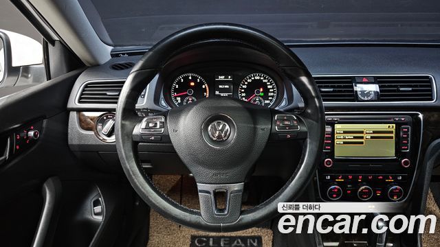 Volkswagen Passat 1.8 TSI B7 2015 — фото 17