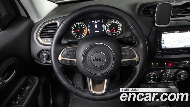 Jeep Renegade 2.4 Longitude High 2017 — фото 13