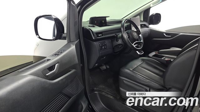 Hyundai Staria L3.5 Cargo 5-Seater Modern 2023 — фото 10