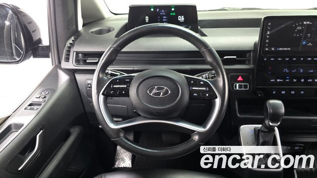Hyundai Staria L3.5 Cargo 5-Seater Modern 2023 — фото 13