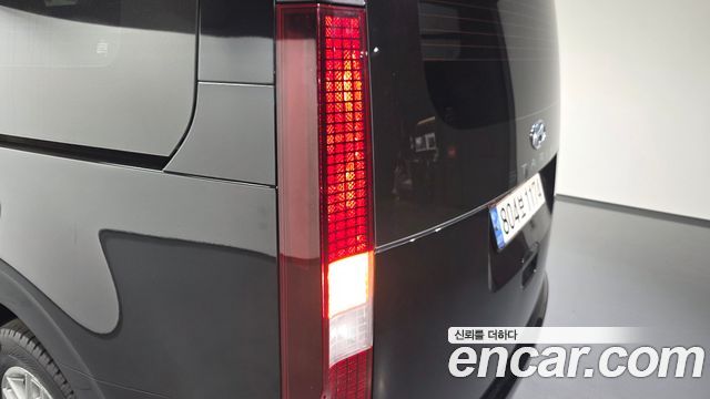 Hyundai Staria L3.5 Cargo 5-Seater Modern 2023 — фото 23