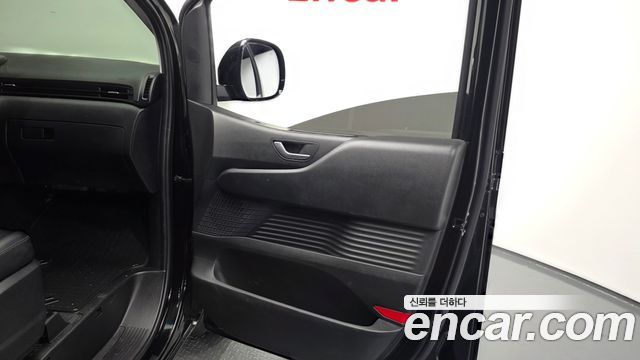 Hyundai Staria L3.5 Cargo 5-Seater Modern 2023 — фото 24