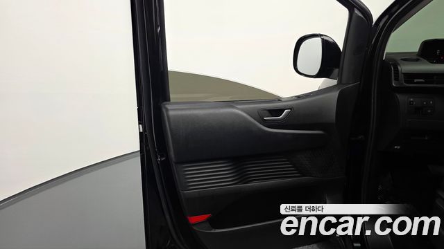 Hyundai Staria L3.5 Cargo 5-Seater Modern 2023 — фото 25