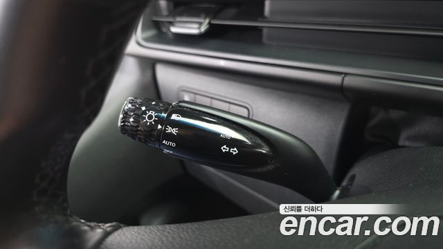Hyundai Staria L3.5 Cargo 5-Seater Modern 2023 — фото 32