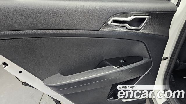 Kia Sportage (V) Gasoline 1.6 Turbo 2WD Trendy 2022 — фото 25