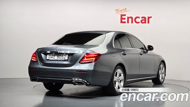 Mercedes-Benz E-Class (W213) E200 Avantgarde 2018 — фото 2