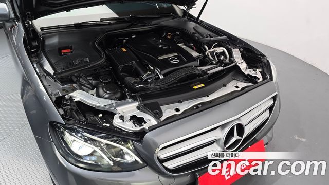 Mercedes-Benz E-Class (W213) E200 Avantgarde 2018 — фото 6