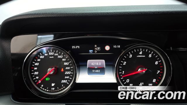 Mercedes-Benz E-Class (W213) E200 Avantgarde 2018 — фото 8