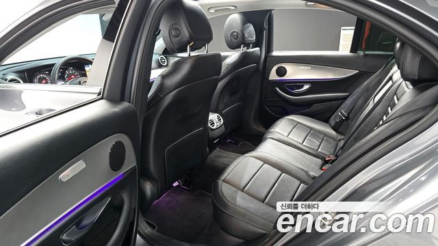 Mercedes-Benz E-Class (W213) E200 Avantgarde 2018 — фото 11