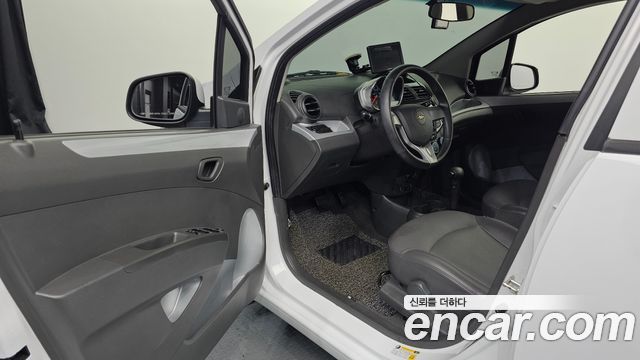 Chevrolet Spark LS+ 2014 — фото 10