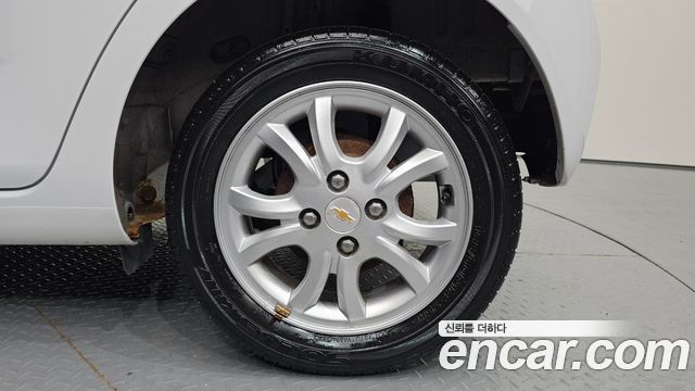 Chevrolet Spark LS+ 2014 — фото 21