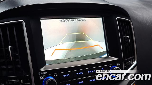 Hyundai Grand Starex Van 3-Seater Smart 2021 — фото 14