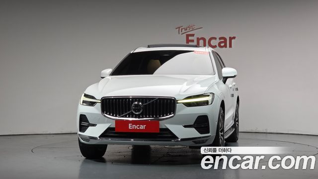 Volvo XC60 (II) B5 Ultimate Bright 2023 — фото 3