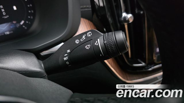 Volvo XC60 (II) B5 Ultimate Bright 2023 — фото 29