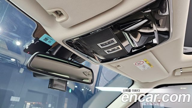 Land Rover Range Rover (IV) 5.0 SC Vogue SE 2016 — фото 14