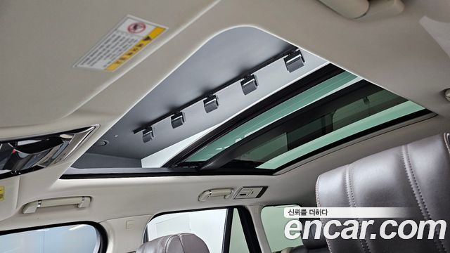 Land Rover Range Rover (IV) 5.0 SC Vogue SE 2016 — фото 19