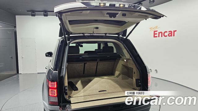 Land Rover Range Rover (IV) 5.0 SC Vogue SE 2016 — фото 20