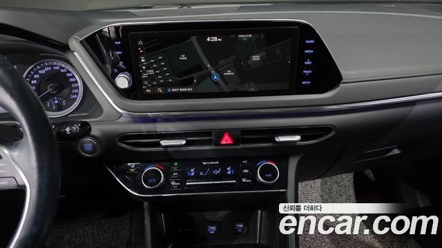 Hyundai Sonata (DN8) 1.6 Turbo Premium Plus 2022 — фото 13