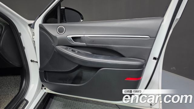 Hyundai Sonata (DN8) 1.6 Turbo Premium Plus 2022 — фото 24
