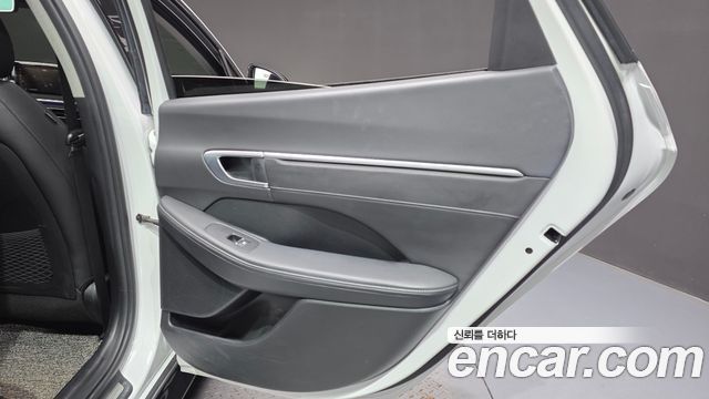 Hyundai Sonata (DN8) 1.6 Turbo Premium Plus 2022 — фото 25