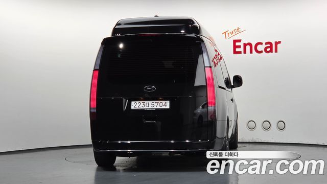 Hyundai Staria 2WD Limousine (Special Vehicle) 9 Seater 2022 — фото 4