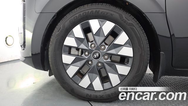 Hyundai Staria 2WD Limousine (Special Vehicle) 9 Seater 2022 — фото 5