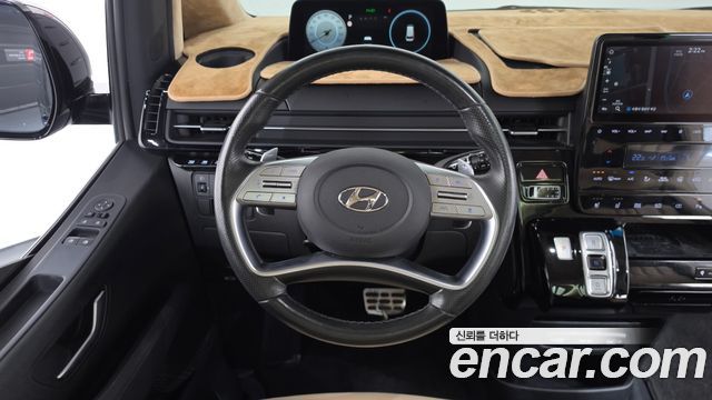 Hyundai Staria 2WD Limousine (Special Vehicle) 9 Seater 2022 — фото 12