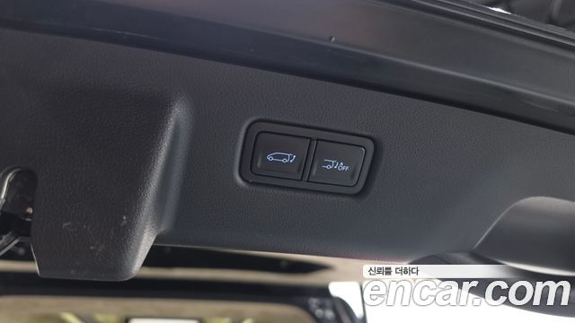 Hyundai Staria 2WD Limousine (Special Vehicle) 9 Seater 2022 — фото 20