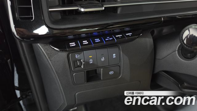 Hyundai Staria 2WD Limousine (Special Vehicle) 9 Seater 2022 — фото 28