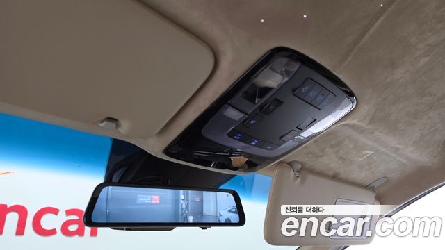 Hyundai Staria 2WD Limousine (Special Vehicle) 9 Seater 2022 — фото 30