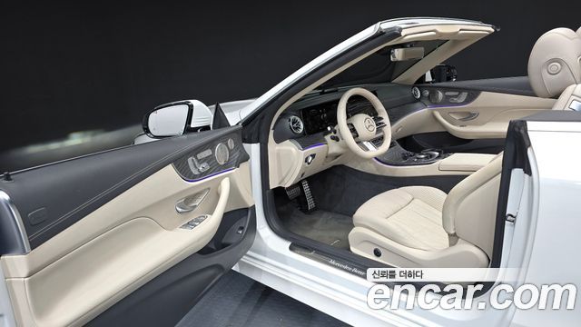 Mercedes-Benz E-Class (W213) E450 4MATIC Cabriolet 2021 — фото 10