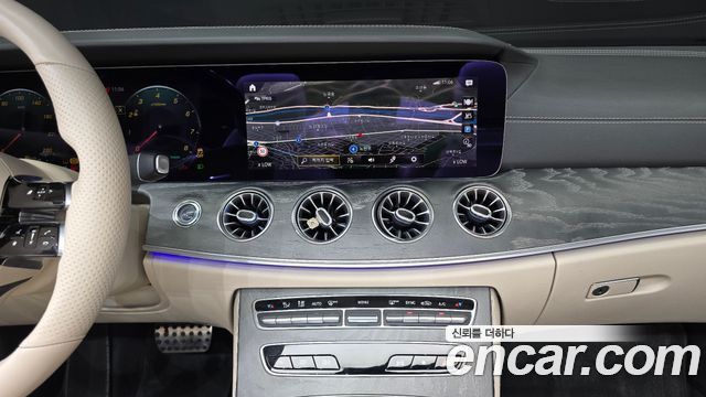 Mercedes-Benz E-Class (W213) E450 4MATIC Cabriolet 2021 — фото 11