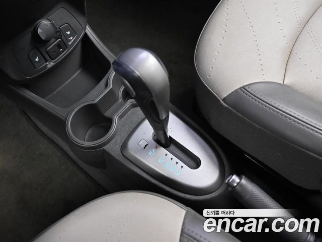 Chevrolet Spark Spark S LT 2014 — фото 9