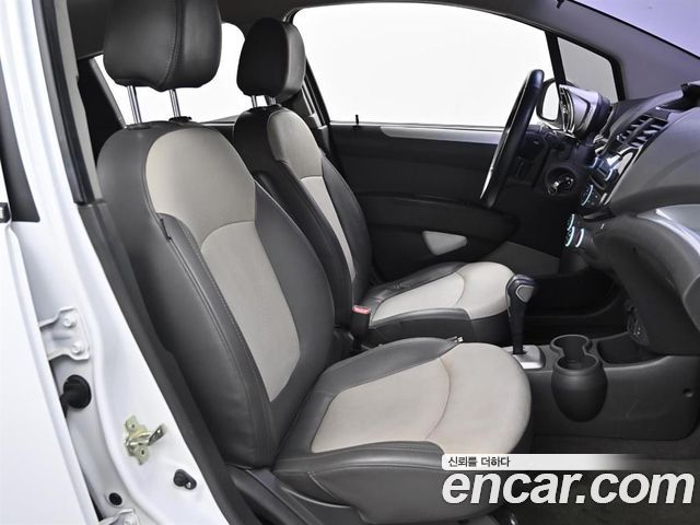 Chevrolet Spark Spark S LT 2014 — фото 10