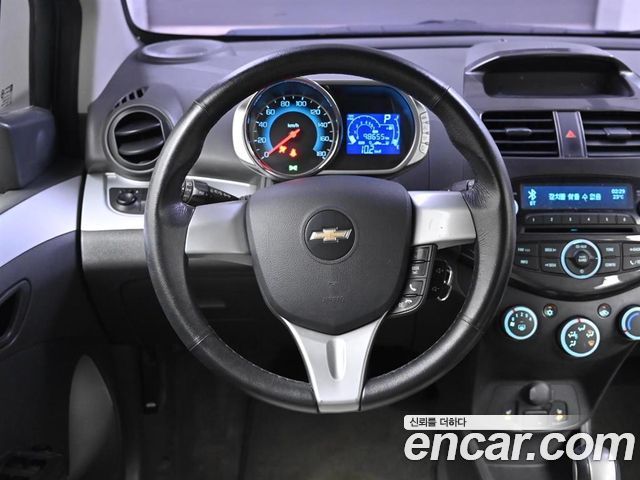 Chevrolet Spark Spark S LT 2014 — фото 17