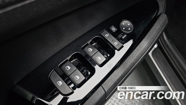 Kia Sportage Hybrid (V) Prestige 2023 — фото 13