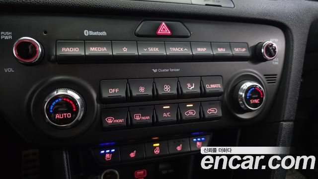 Kia Sportage The Bold Diesel 2.0 2WD Prestige 2019 — фото 16