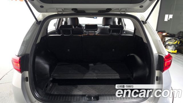 Kia Sportage The Bold Diesel 2.0 2WD Prestige 2019 — фото 20
