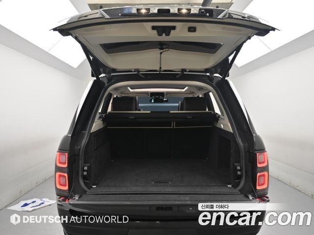 Land Rover Range Rover (IV) 5.0 SC Vogue SE 2015 — фото 20